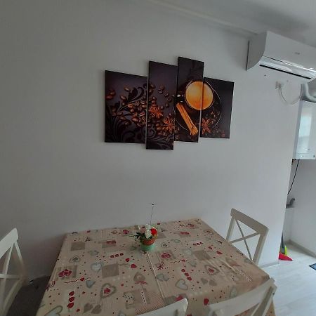 Topaz Central Apartment Bacău Buitenkant foto