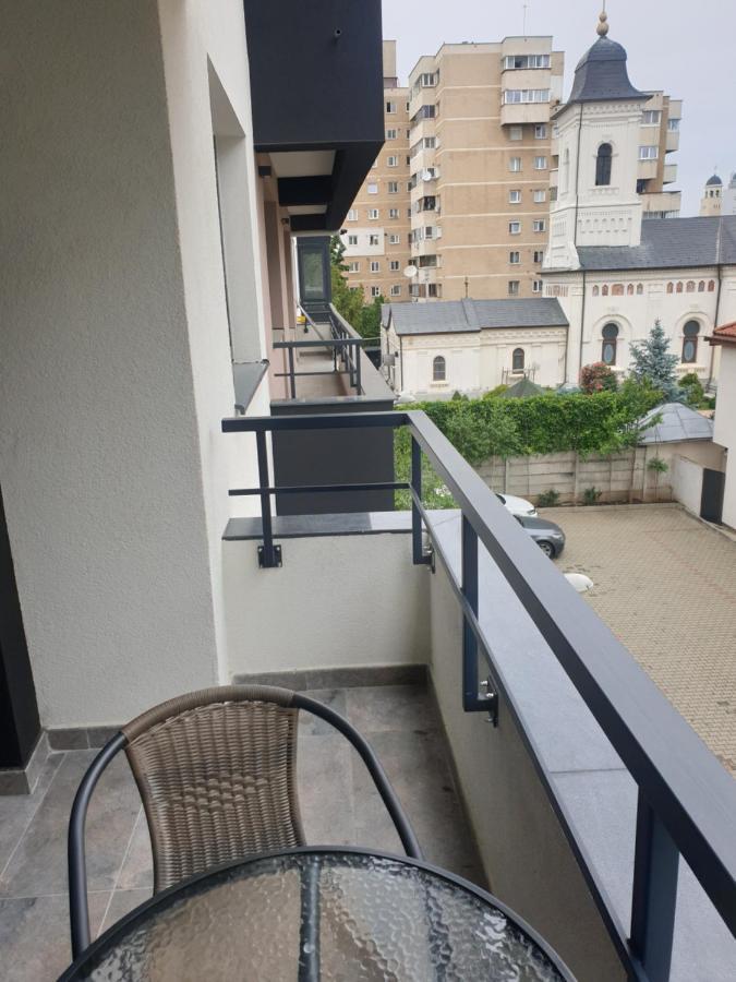Topaz Central Apartment Bacău Buitenkant foto